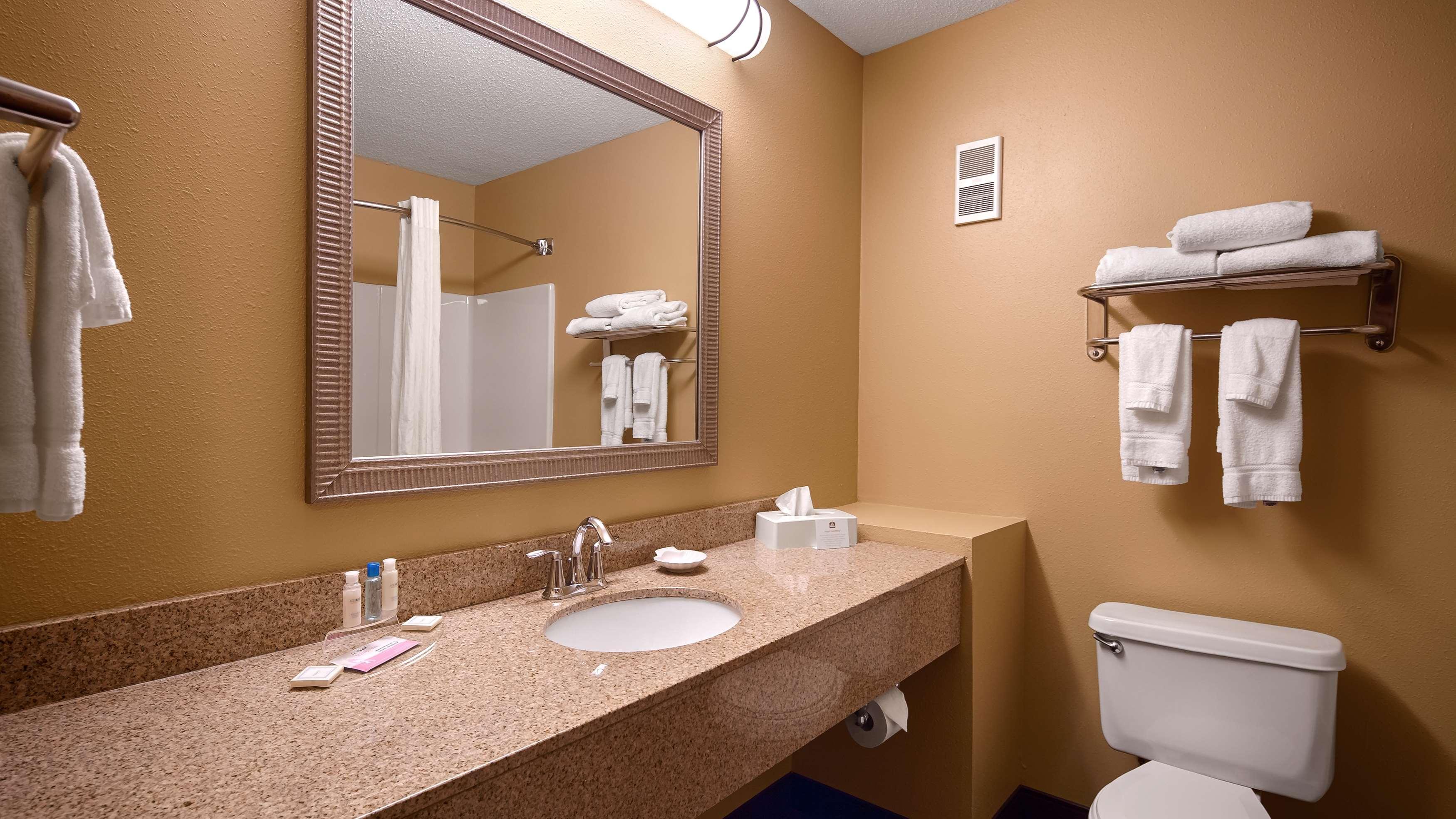 Best Western Plus Executive Inn St. Marys Exterior foto